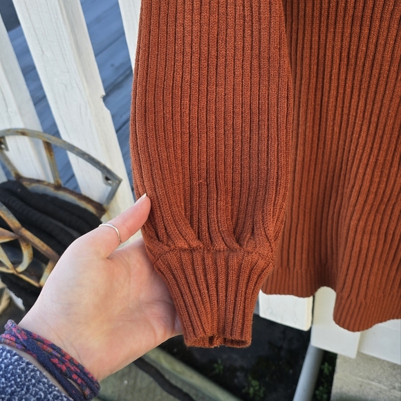 Sweater Dress - Picture 5 of 10